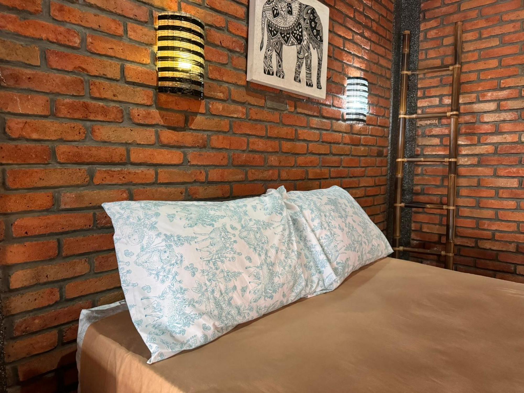 Giri Hill Homestay 努沙杜瓦 外观 照片