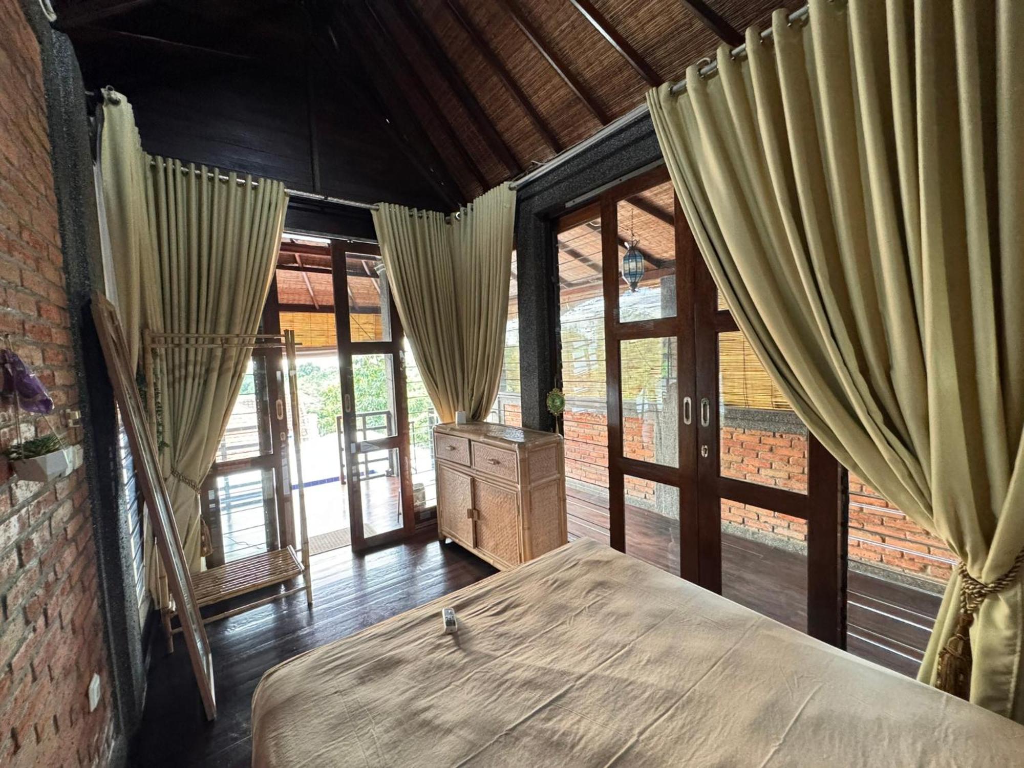 Giri Hill Homestay 努沙杜瓦 外观 照片