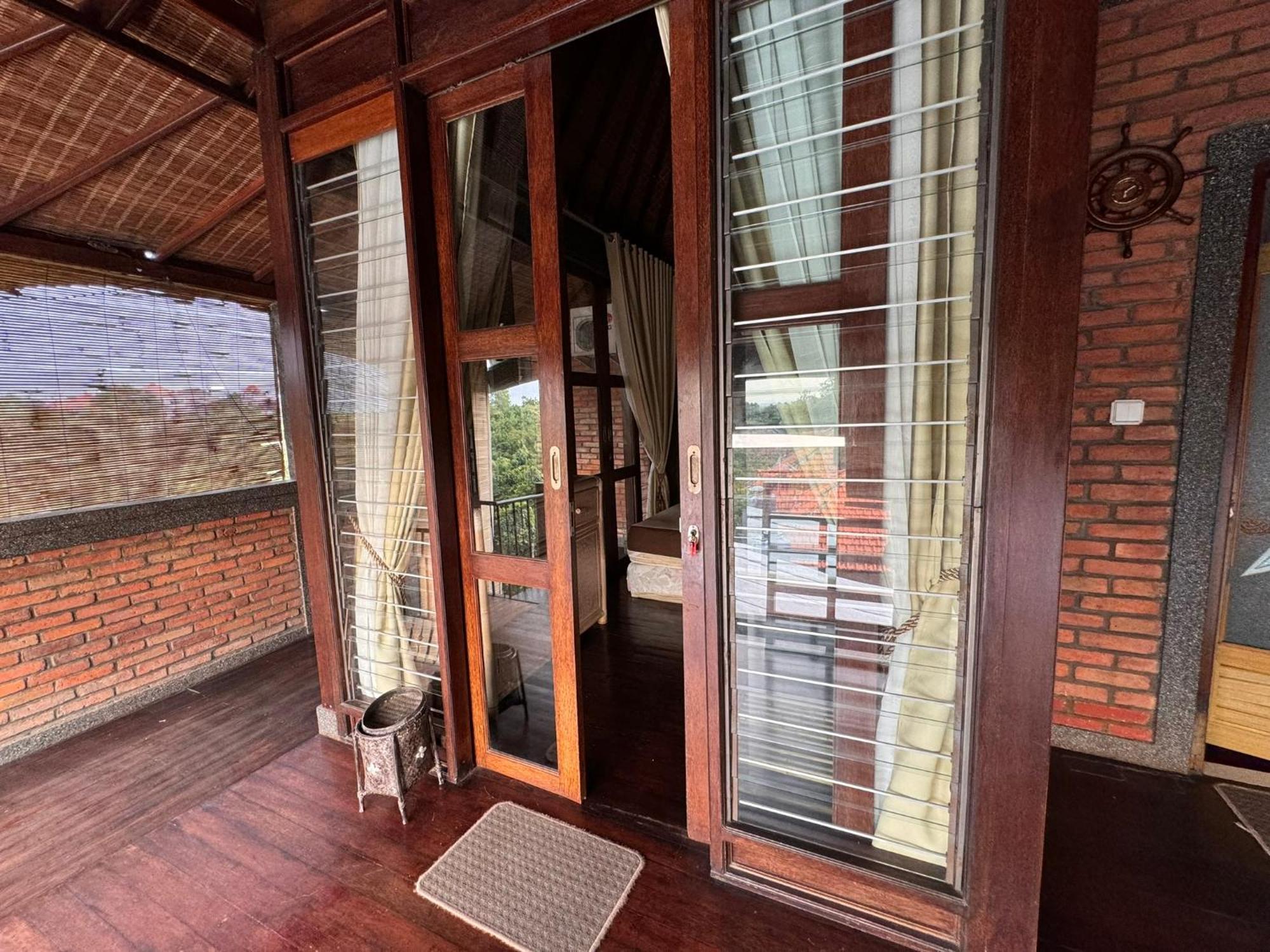 Giri Hill Homestay 努沙杜瓦 外观 照片