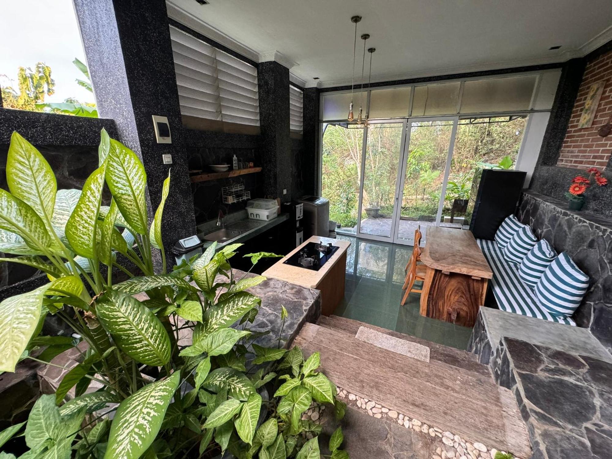 Giri Hill Homestay 努沙杜瓦 外观 照片